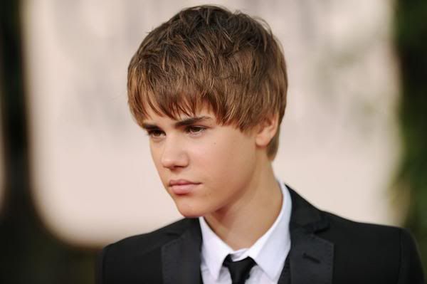 justin bieber golden globes awards 2011. be533_Justin-Bieber-Hairstyle-