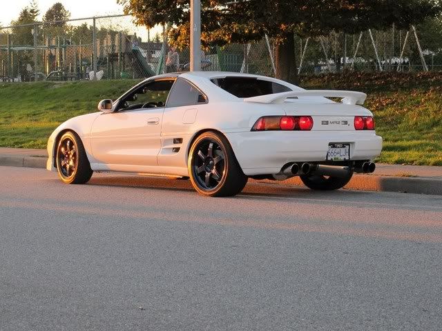 White Mr2